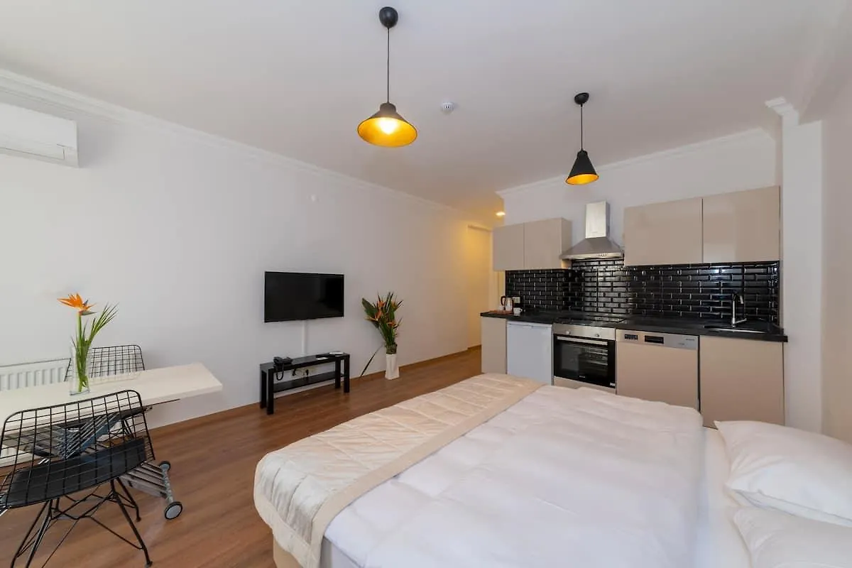 Joy Suites Istambul 3*,